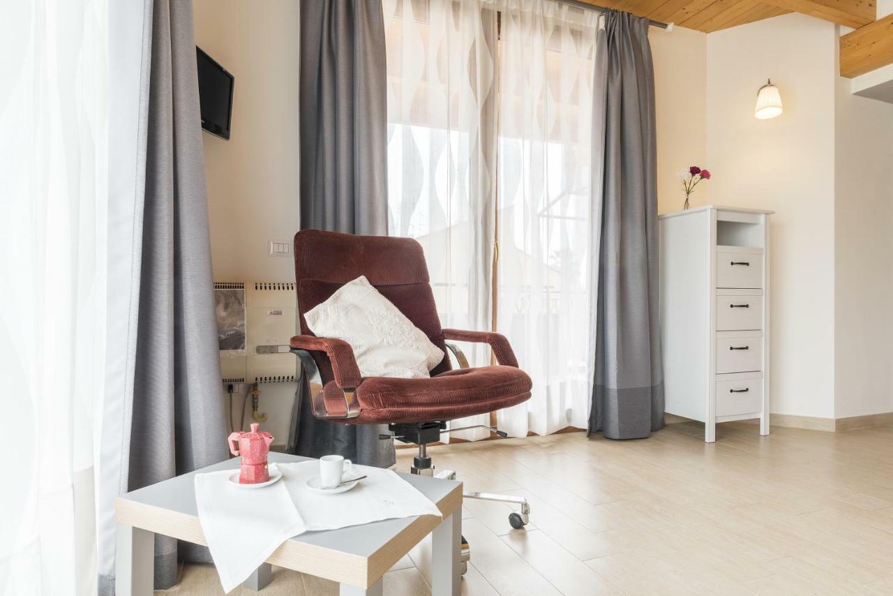 钱皮诺Peperino Attic Flat公寓 外观 照片